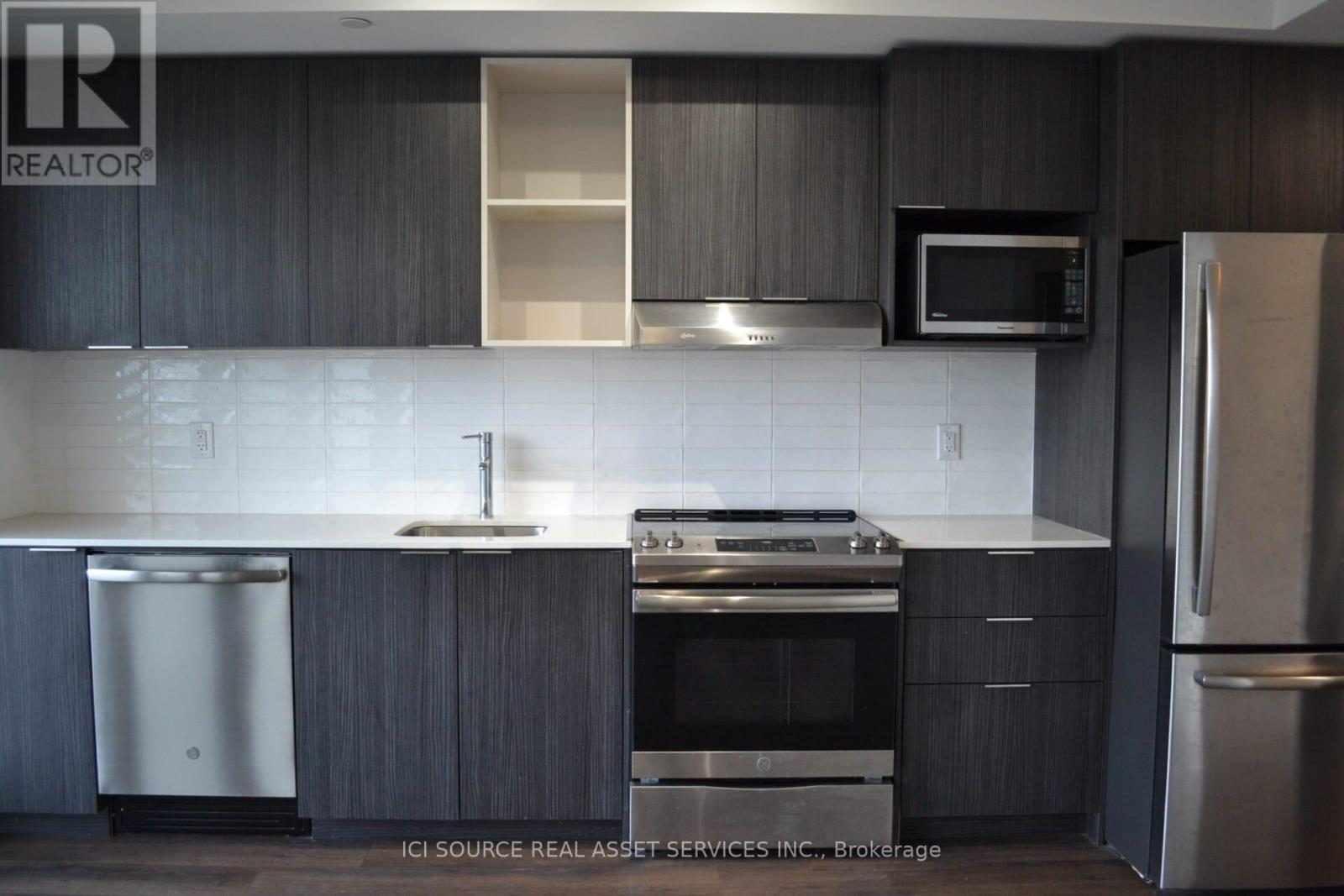 1007 - 2520 Eglinton Avenue W, Mississauga, Ontario  L5M 0Y4 - Photo 9 - W12421896