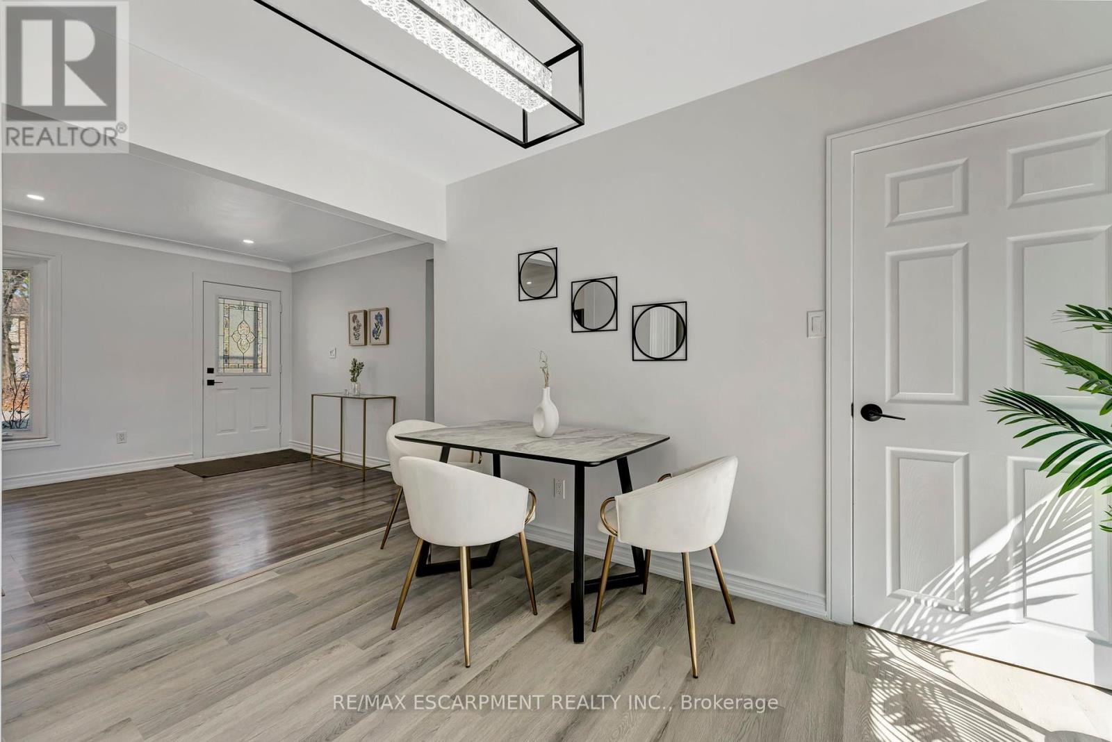 216 Sioux Road, Hamilton, Ontario  L9G 1P8 - Photo 11 - X12237208