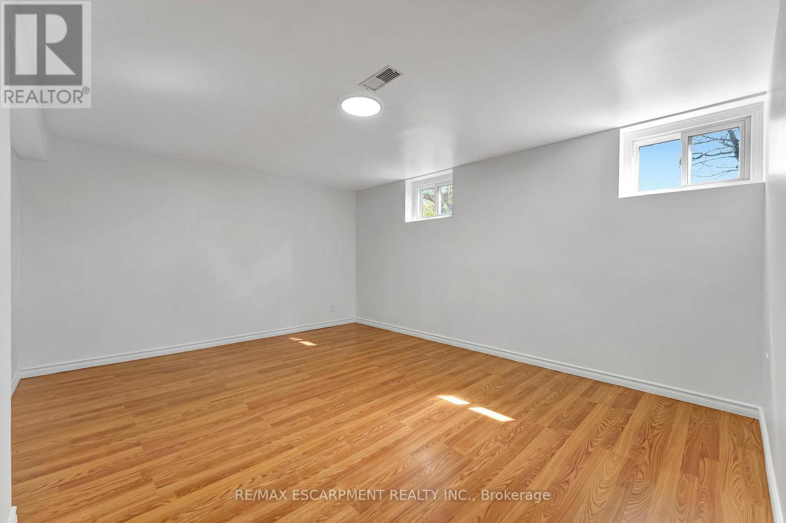 216 Sioux Road, Hamilton, Ontario  L9G 1P8 - Photo 31 - X12237208