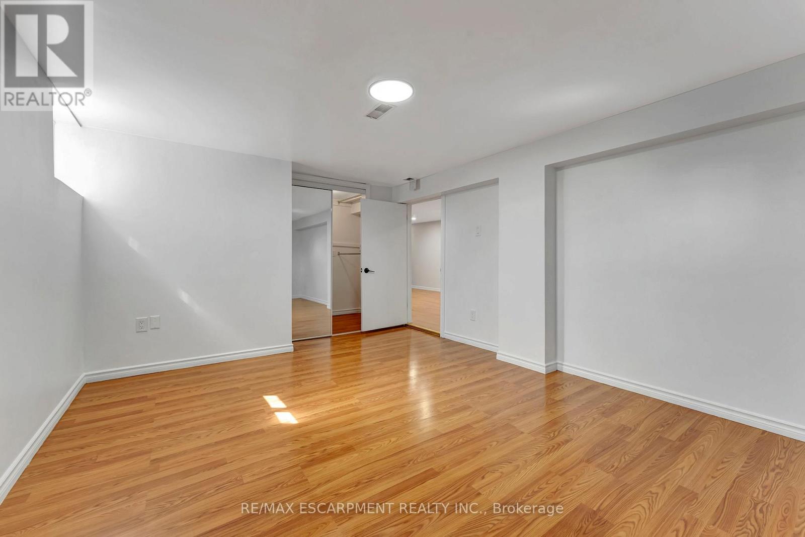 216 Sioux Road, Hamilton, Ontario  L9G 1P8 - Photo 32 - X12237208