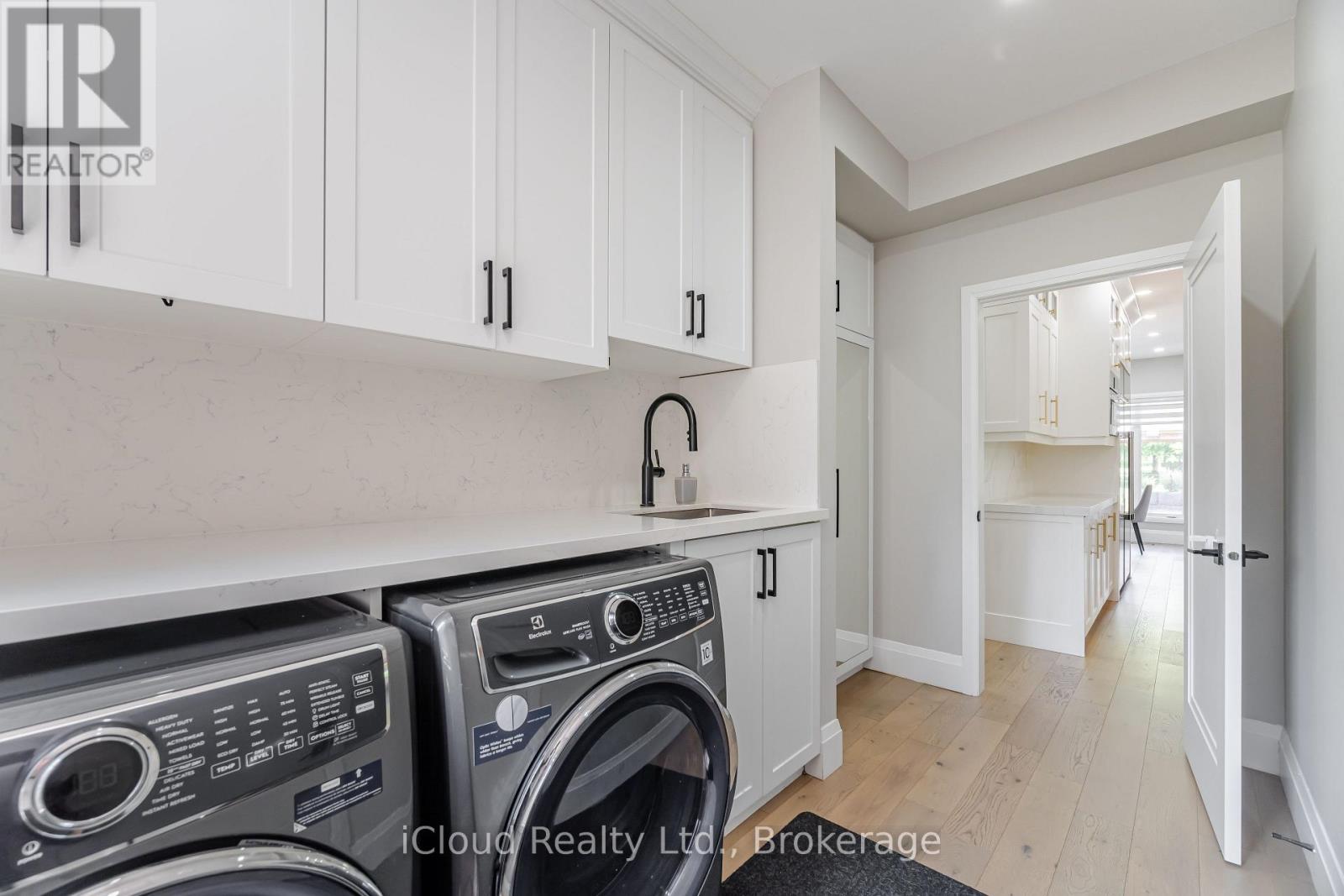 4 Deer View Ridge, Puslinch, Ontario  N1H 6H9 - Photo 27 - X12414431
