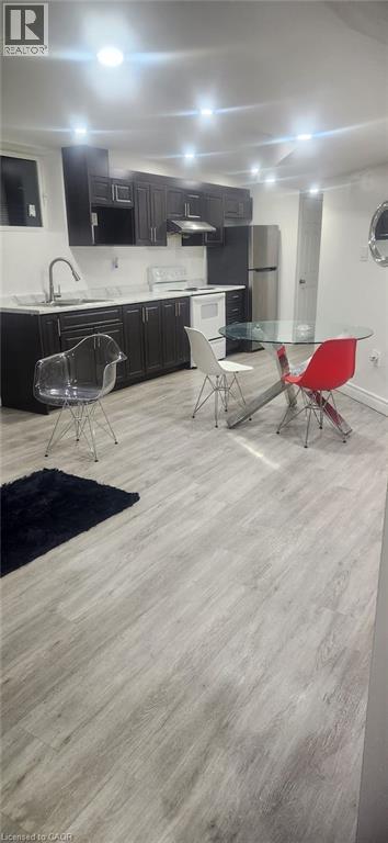 916 Magdalena Court Unit# B, Kitchener, Ontario  N2E 0B3 - Photo 5 - 40771022