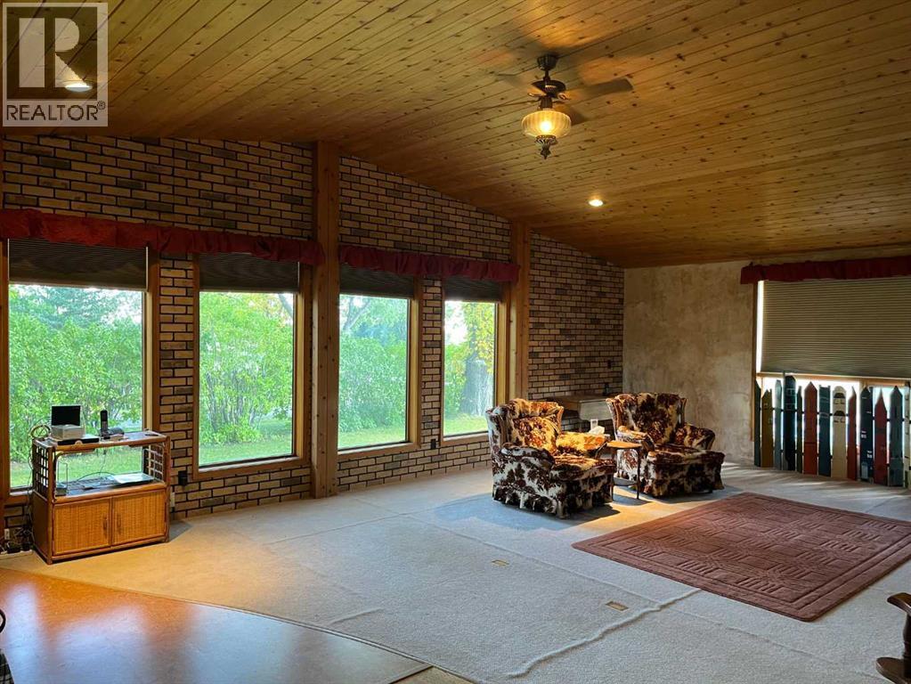 75 Center Street, Glenwood, Alberta  T0K 2R0 - Photo 3 - A2259007