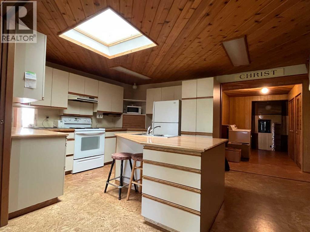 75 Center Street, Glenwood, Alberta  T0K 2R0 - Photo 5 - A2259007