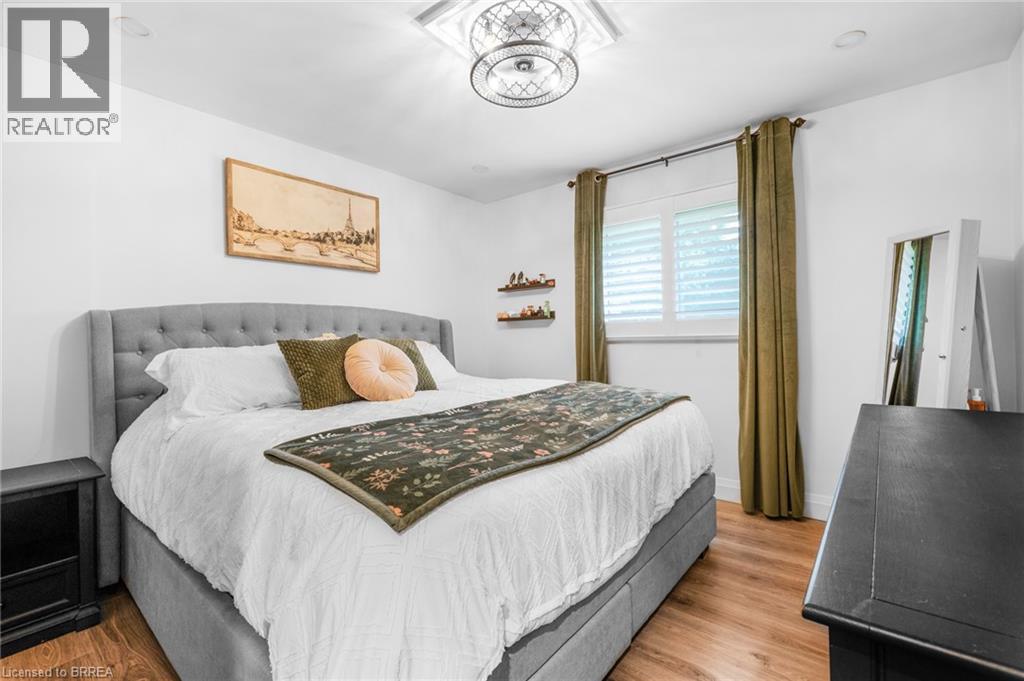 403 Oakhill Drive, Brantford, Ontario  N3T 5L7 - Photo 8 - 40773174