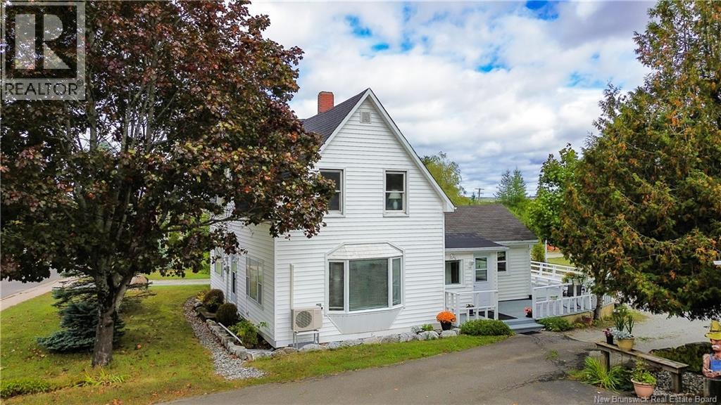 416 Hampton Road, Quispamsis, New Brunswick  E2E 4V5 - Photo 5 - NB127526