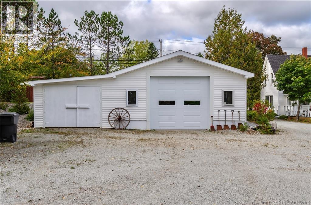 416 Hampton Road, Quispamsis, New Brunswick  E2E 4V5 - Photo 8 - NB127526