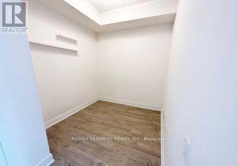 1501 - 30 Roehampton Avenue, Toronto, Ontario  M4P 0B9 - Photo 6 - C12404222