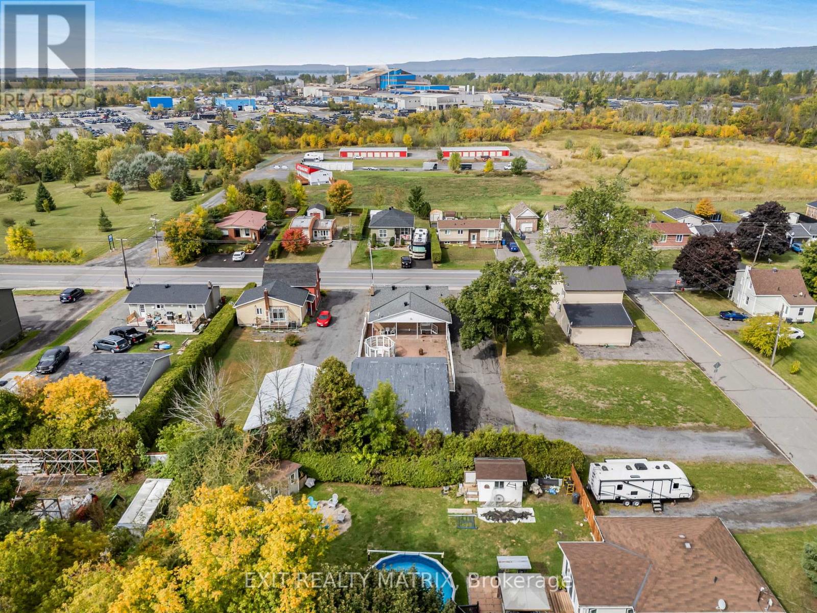 323 Longueuil Street, Champlain, Ontario  K0B 1K0 - Photo 30 - X12431605
