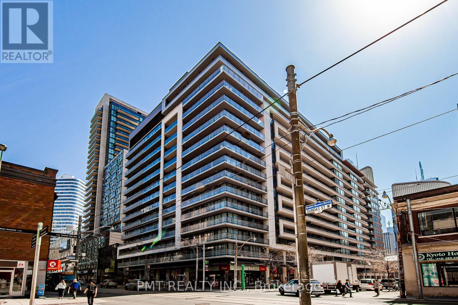 1705 - 111 ELIZABETH STREET, Toronto, Ontario