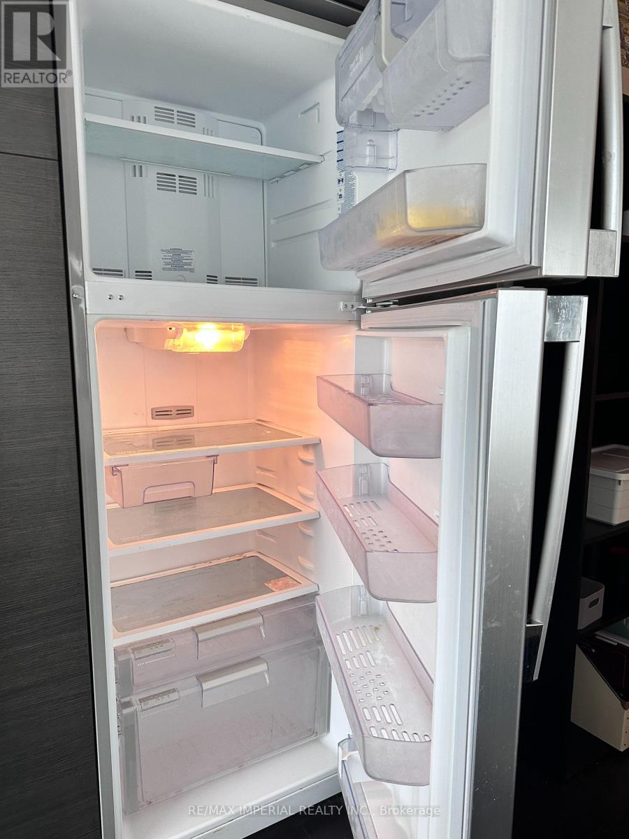 1715 - 386 Yonge Street, Toronto, Ontario  M5B 0A5 - Photo 6 - C12431534