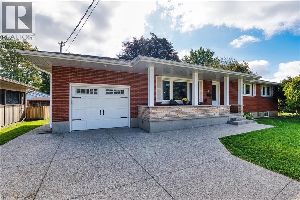 5 Tatham Place, Listowel, Ontario  N4W 3C2 - Photo 6 - 40773384