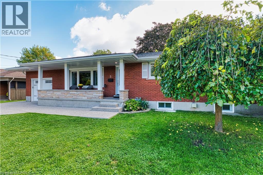 5 Tatham Place, Listowel, Ontario  N4W 3C2 - Photo 9 - 40773384