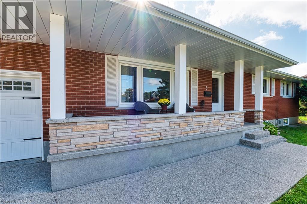 5 Tatham Place, Listowel, Ontario  N4W 3C2 - Photo 11 - 40773384
