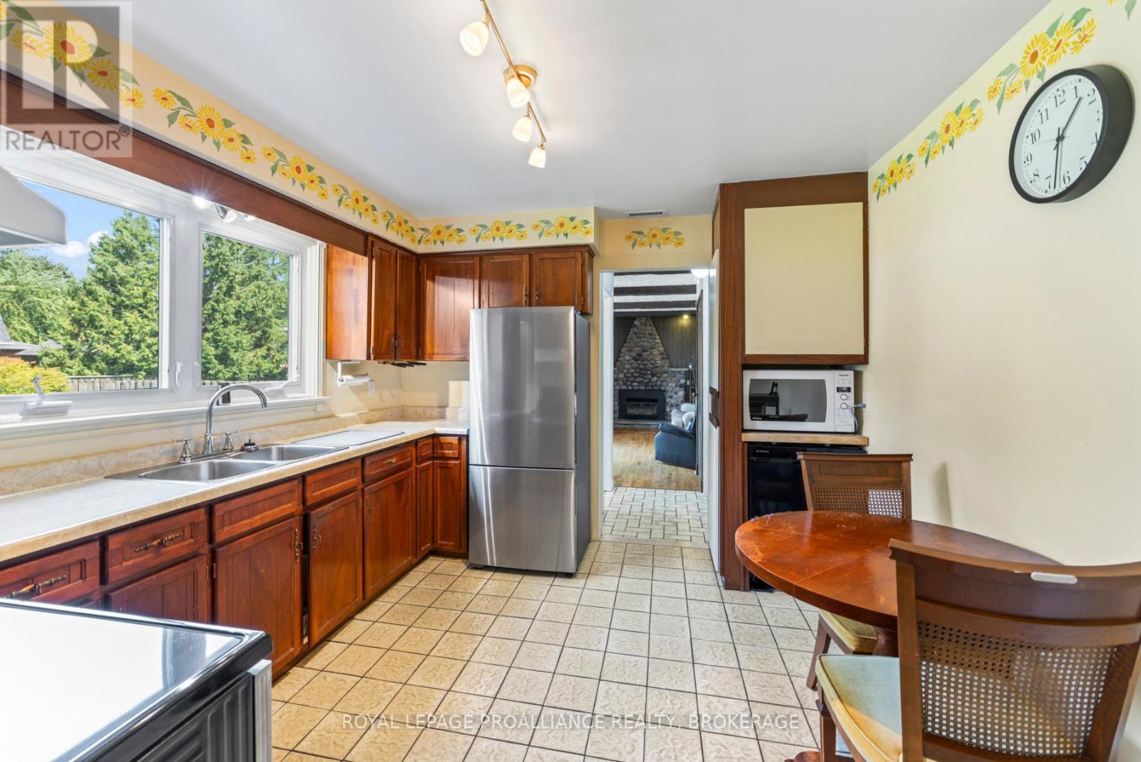 117 Seaforth Road, Kingston, Ontario  K7M 1E1 - Photo 16 - X12431635