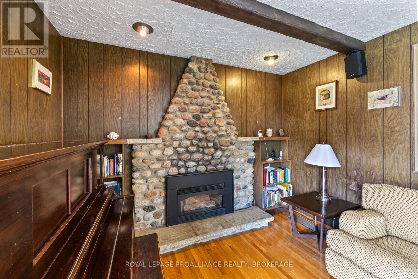 117 Seaforth Road, Kingston, Ontario  K7M 1E1 - Photo 21 - X12431635