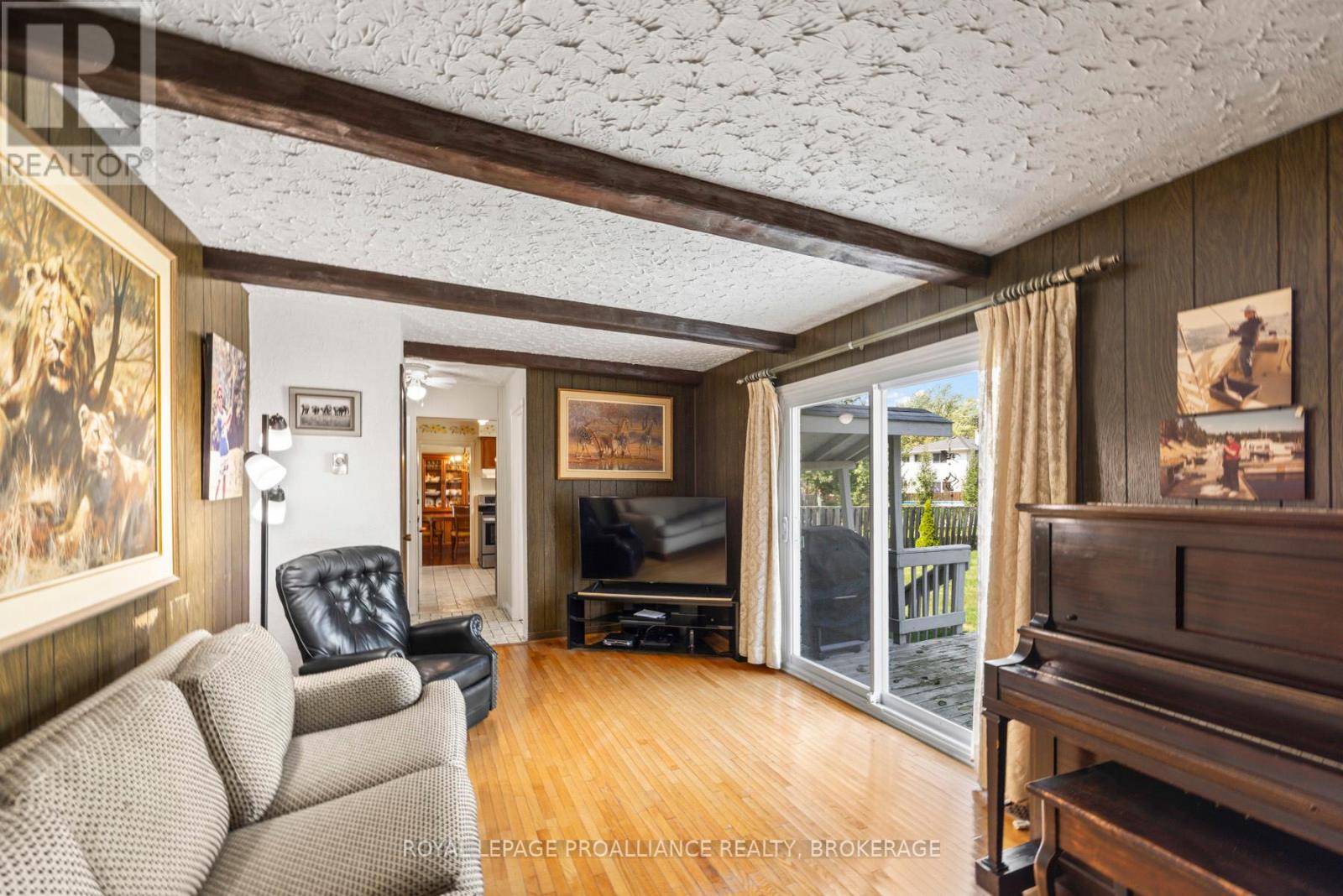 117 Seaforth Road, Kingston, Ontario  K7M 1E1 - Photo 22 - X12431635