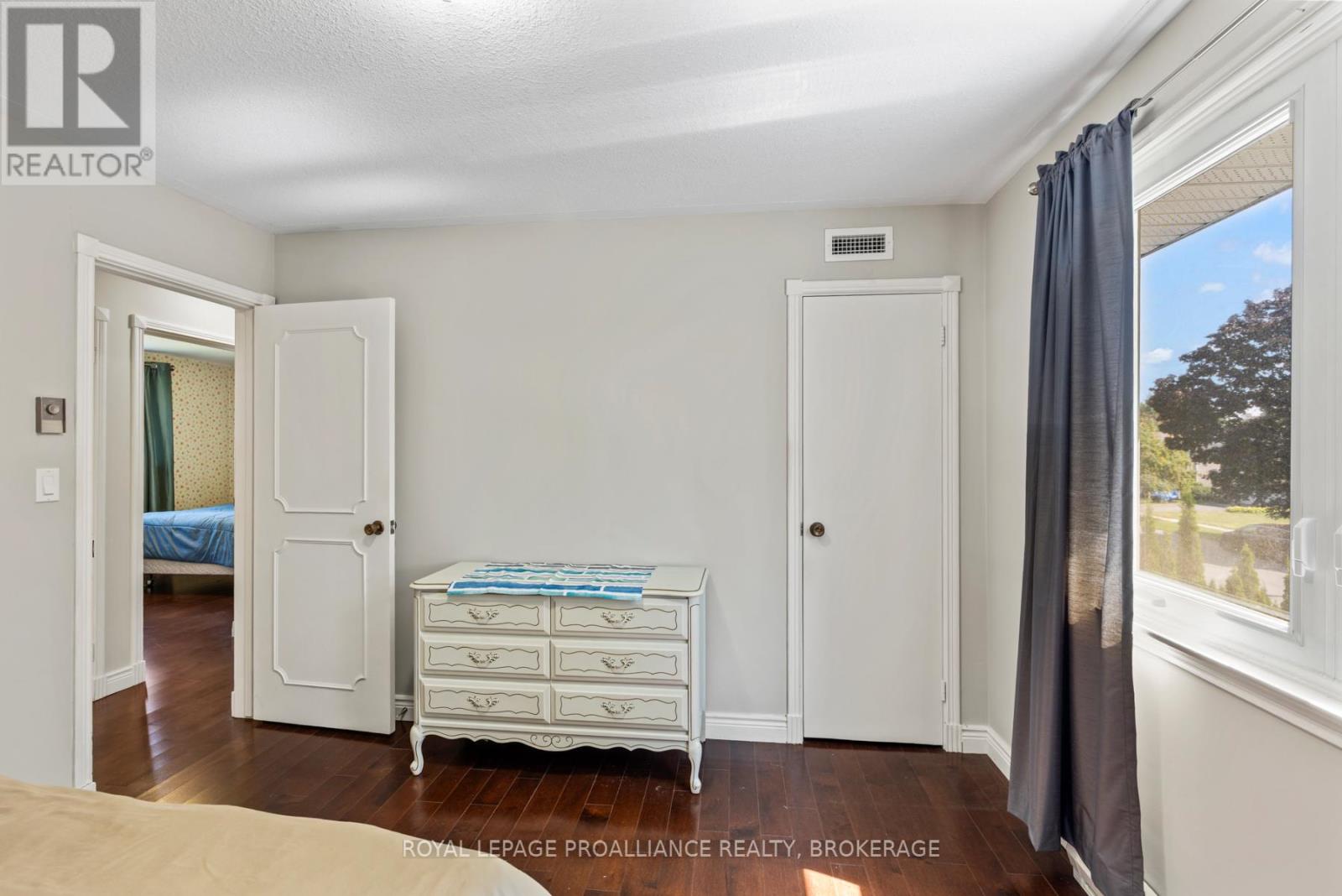 117 Seaforth Road, Kingston, Ontario  K7M 1E1 - Photo 34 - X12431635
