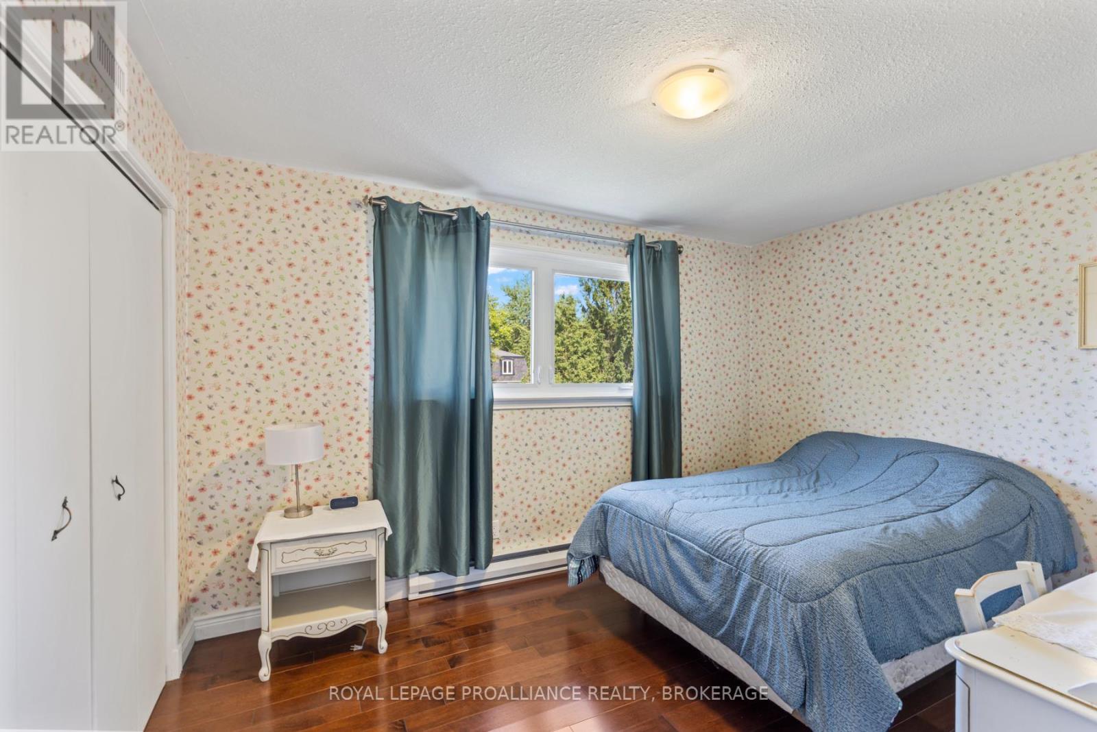 117 Seaforth Road, Kingston, Ontario  K7M 1E1 - Photo 35 - X12431635