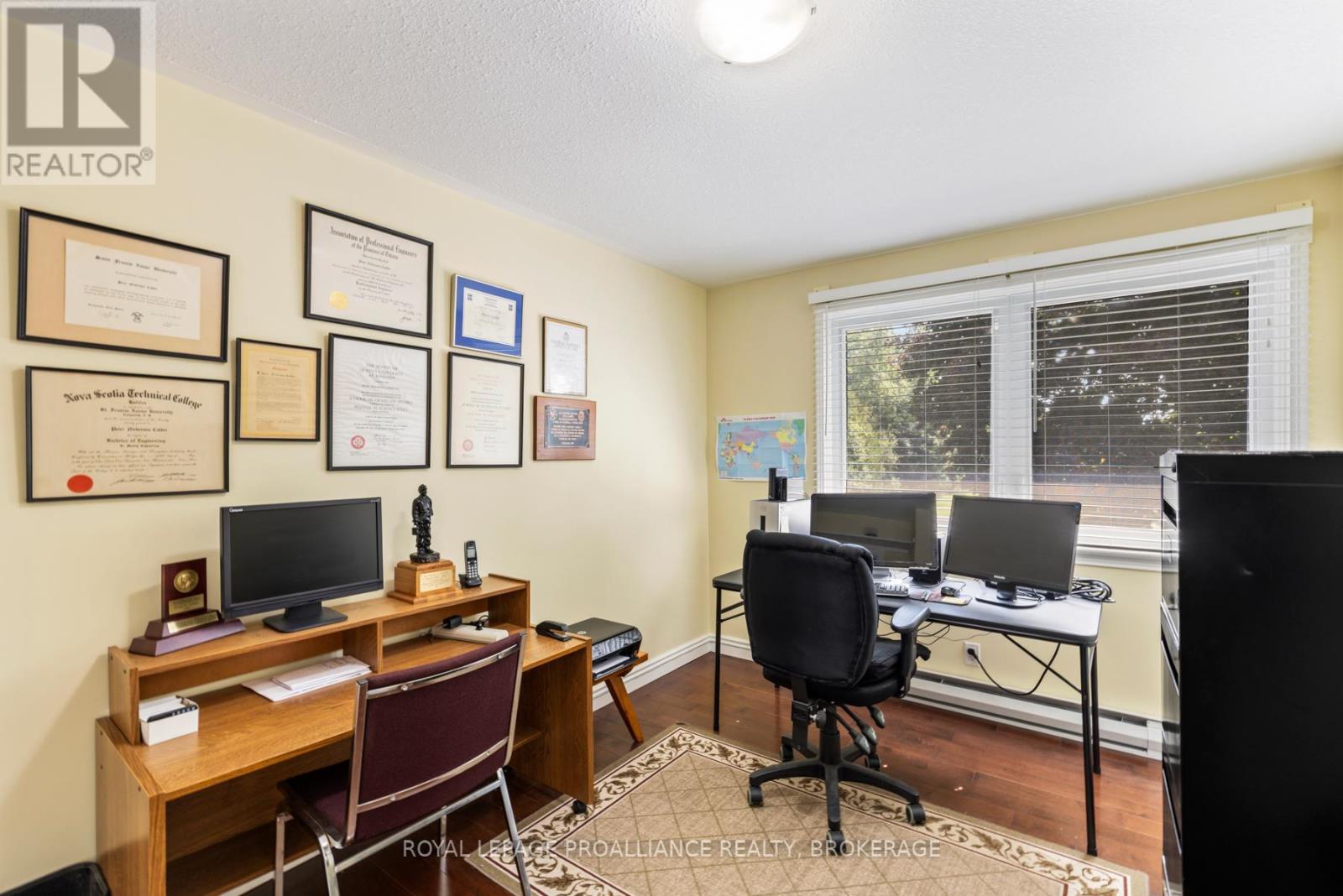 117 Seaforth Road, Kingston, Ontario  K7M 1E1 - Photo 37 - X12431635