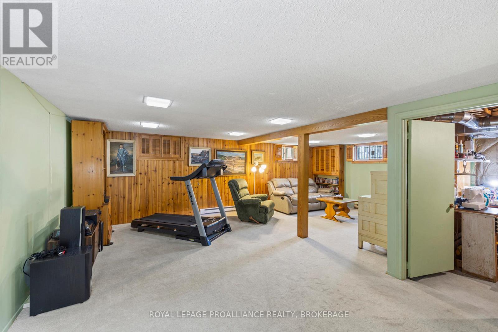117 Seaforth Road, Kingston, Ontario  K7M 1E1 - Photo 40 - X12431635