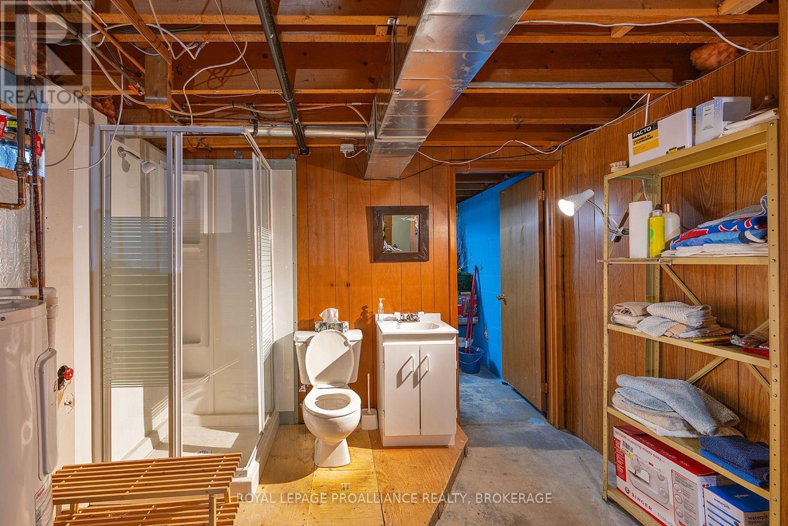117 Seaforth Road, Kingston, Ontario  K7M 1E1 - Photo 45 - X12431635