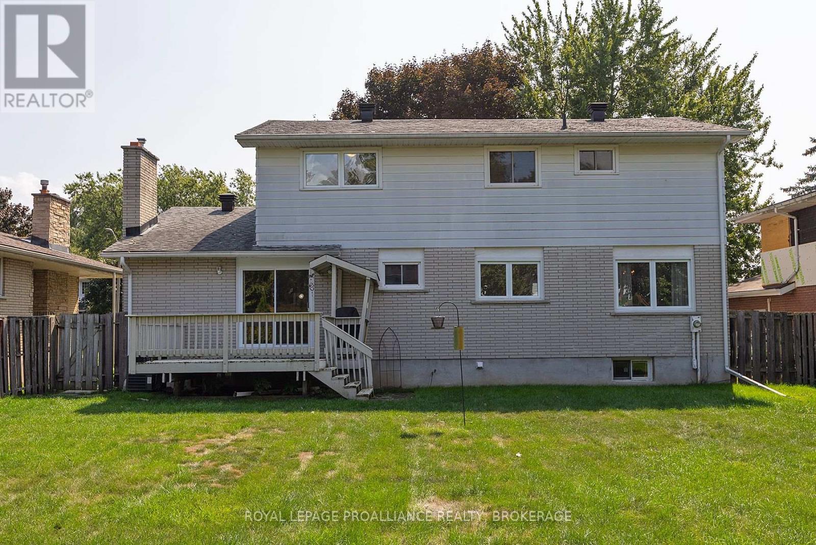 117 Seaforth Road, Kingston, Ontario  K7M 1E1 - Photo 6 - X12431635