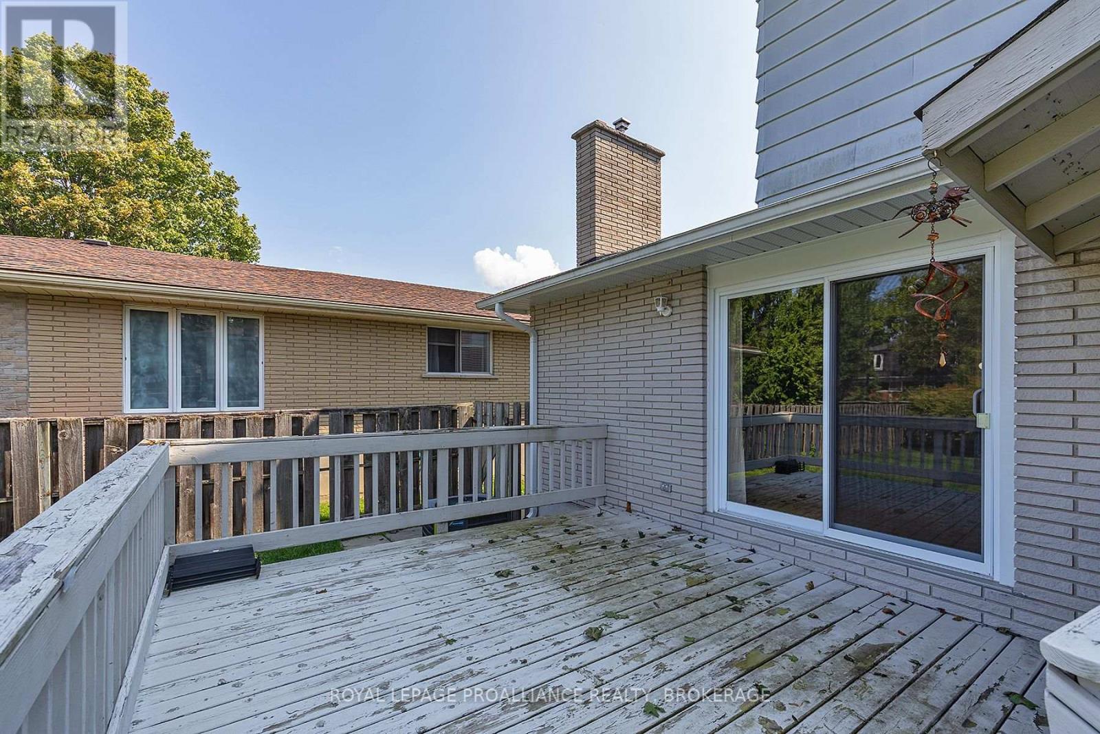 117 Seaforth Road, Kingston, Ontario  K7M 1E1 - Photo 7 - X12431635