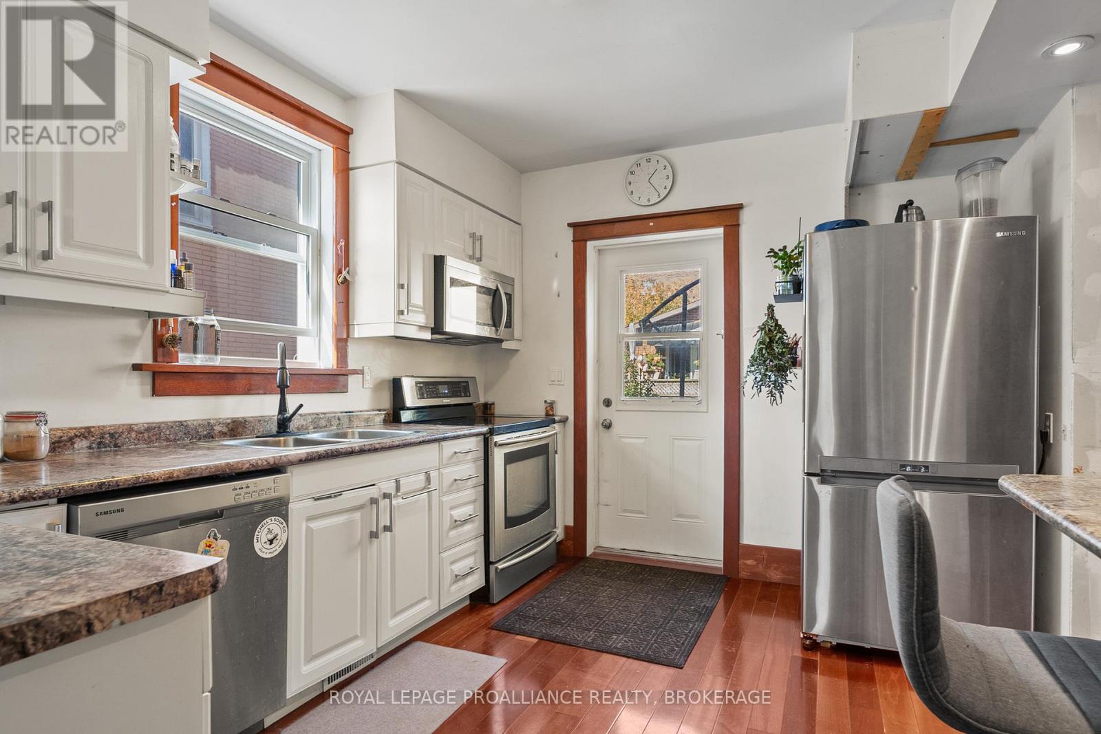57 S Bartlett Street, Kingston, Ontario  K7K 1X3 - Photo 17 - X12431664