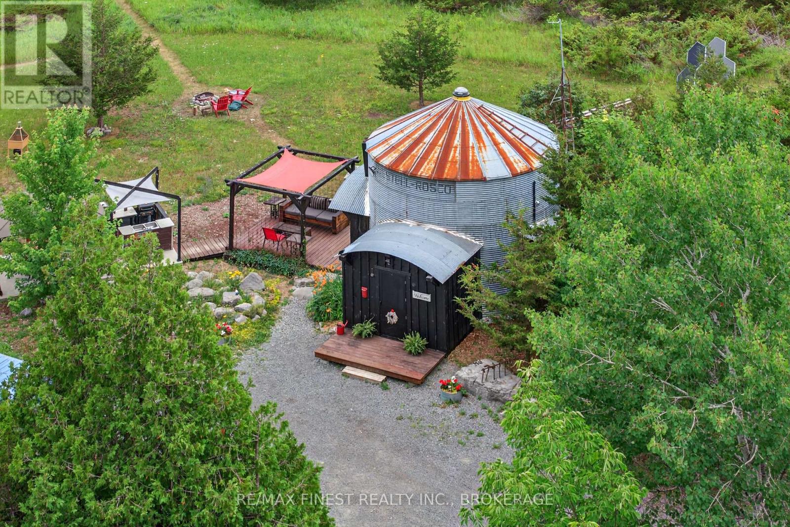 922 Lime Lake Road, Greater Napanee, Ontario  K0K 2W0 - Photo 2 - X12431670