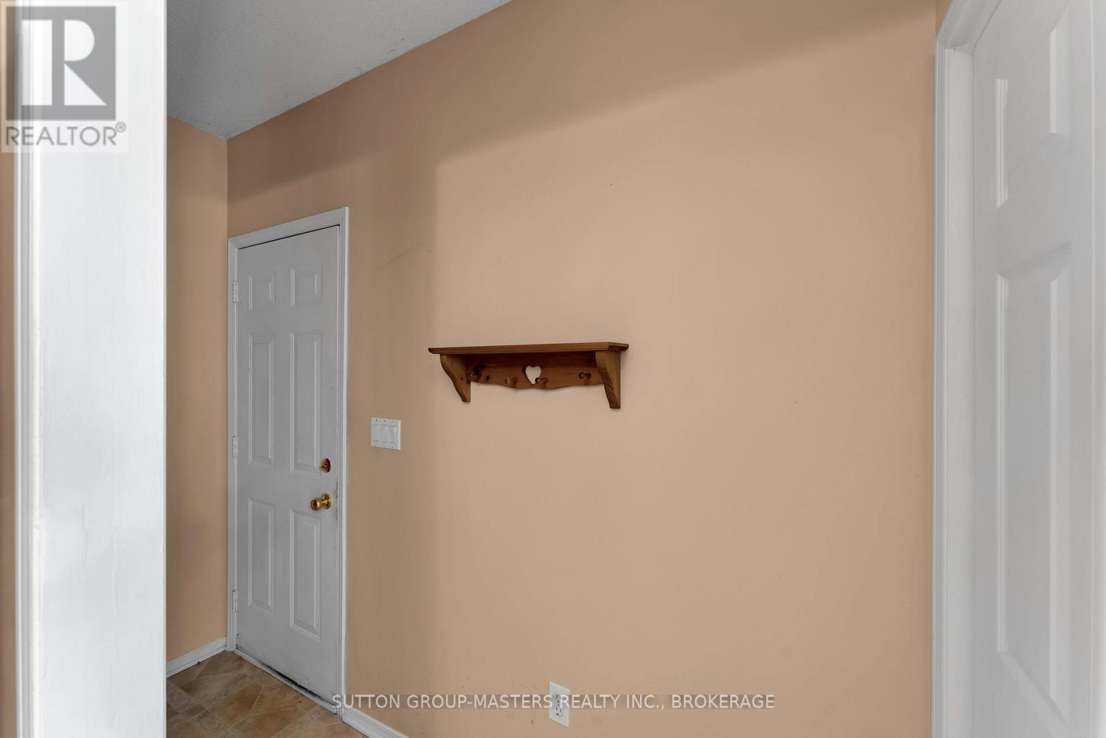 1049 Waterbury Crescent, Kingston (City Southwest), Ontario  K7M 8V4 - Photo 12 - X12431715