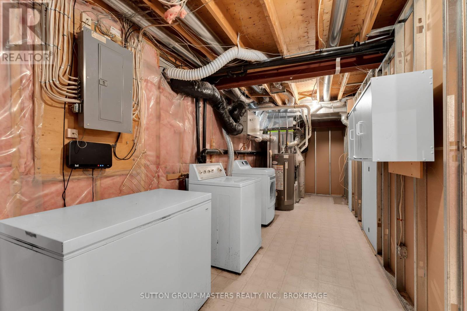 1049 Waterbury Crescent, Kingston (City Southwest), Ontario  K7M 8V4 - Photo 21 - X12431715