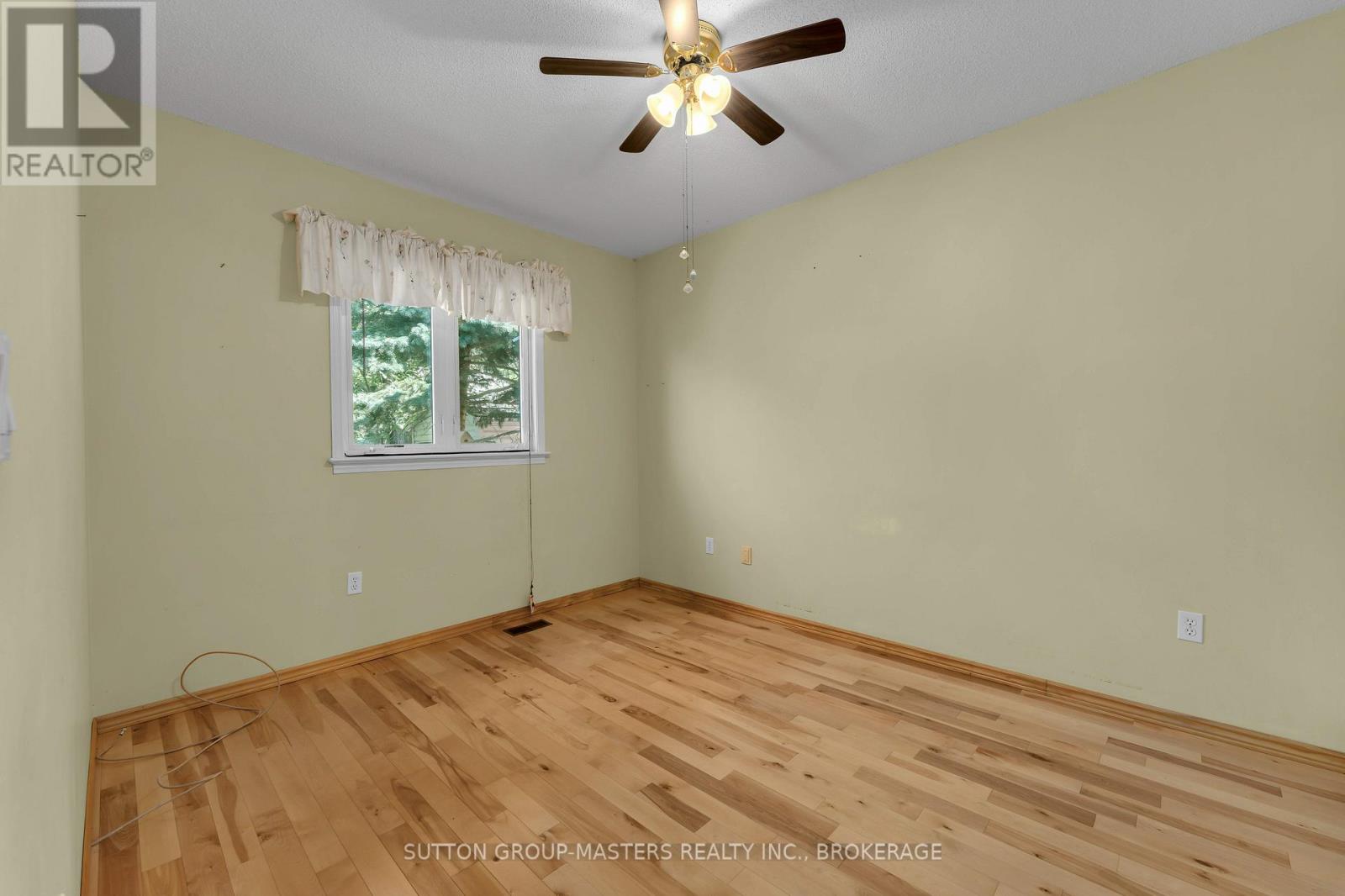 1049 Waterbury Crescent, Kingston (City Southwest), Ontario  K7M 8V4 - Photo 24 - X12431715