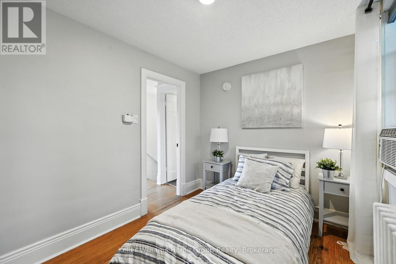 1047 Main Street E, Hamilton, Ontario  L8M 1N5 - Photo 38 - X12431596