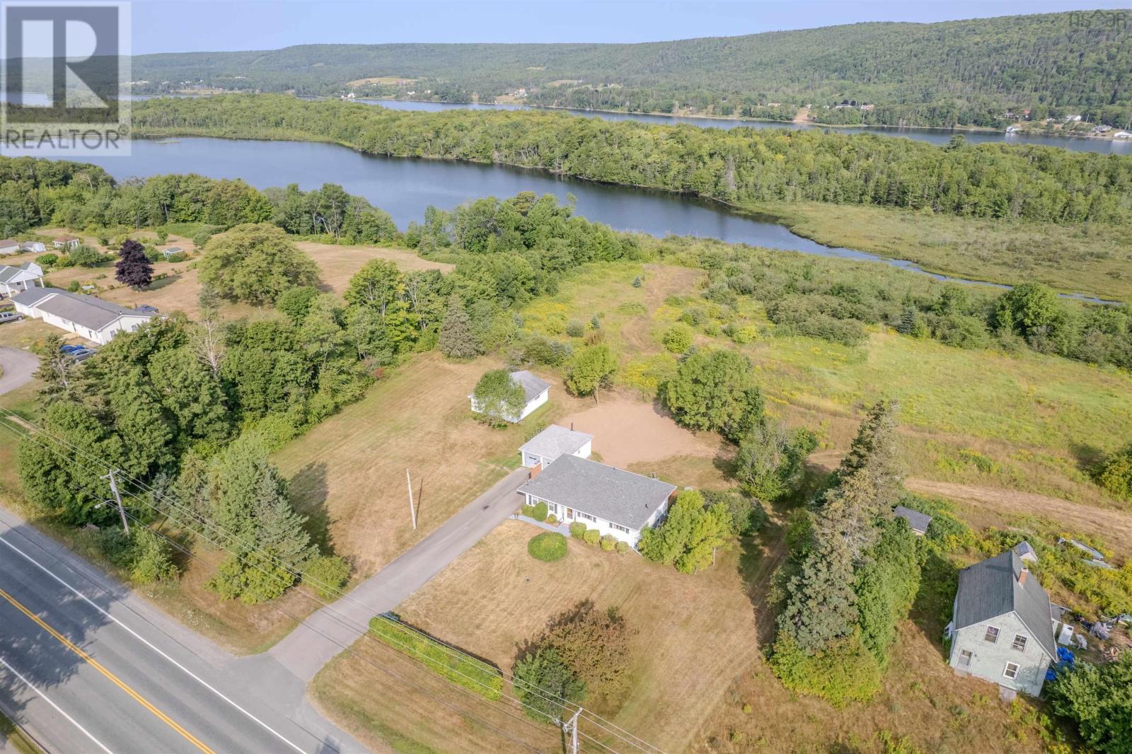 2450 Kings Road, Sydney Forks, Nova Scotia  B1L 1A1 - Photo 10 - 202524550