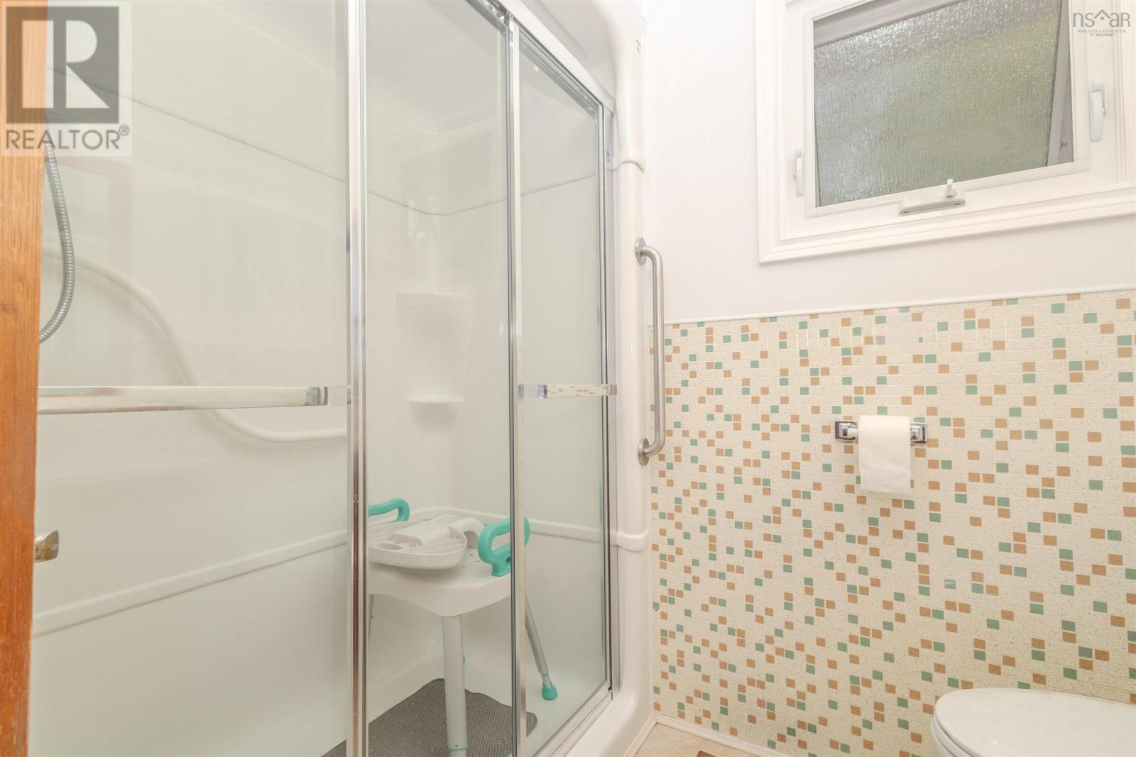 2450 Kings Road, Sydney Forks, Nova Scotia  B1L 1A1 - Photo 33 - 202524550