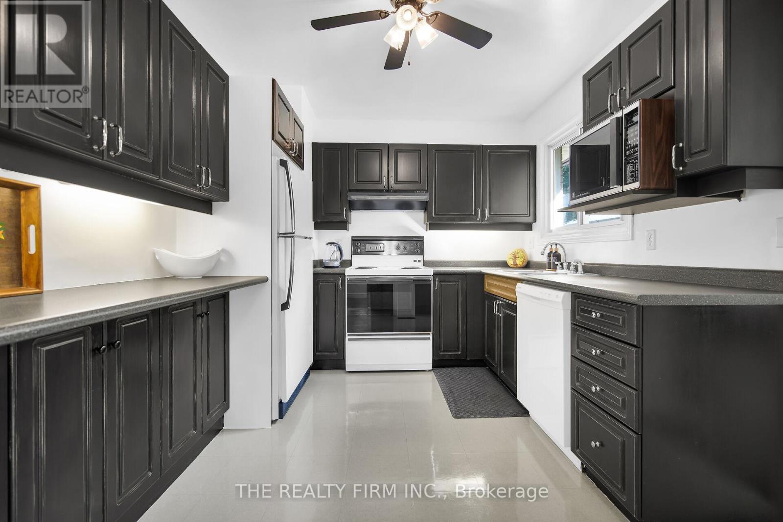 70 Mark Street, London East, Ontario  N5V 2G5 - Photo 6 - X12431585