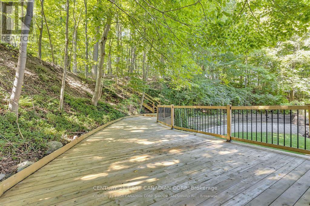 441 Westmount Drive, London South, Ontario  N6K 1X4 - Photo 35 - X12431640