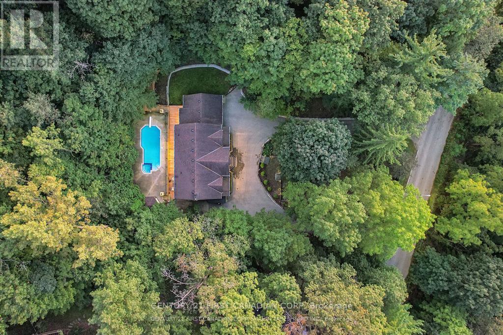 441 Westmount Drive, London South, Ontario  N6K 1X4 - Photo 39 - X12431640