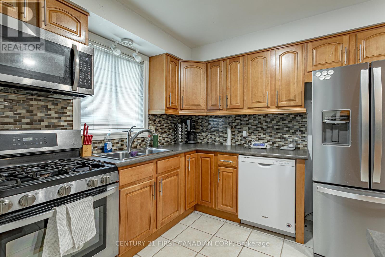 140 River Run Terrace, London East, Ontario  N5W 5Z1 - Photo 5 - X12431700