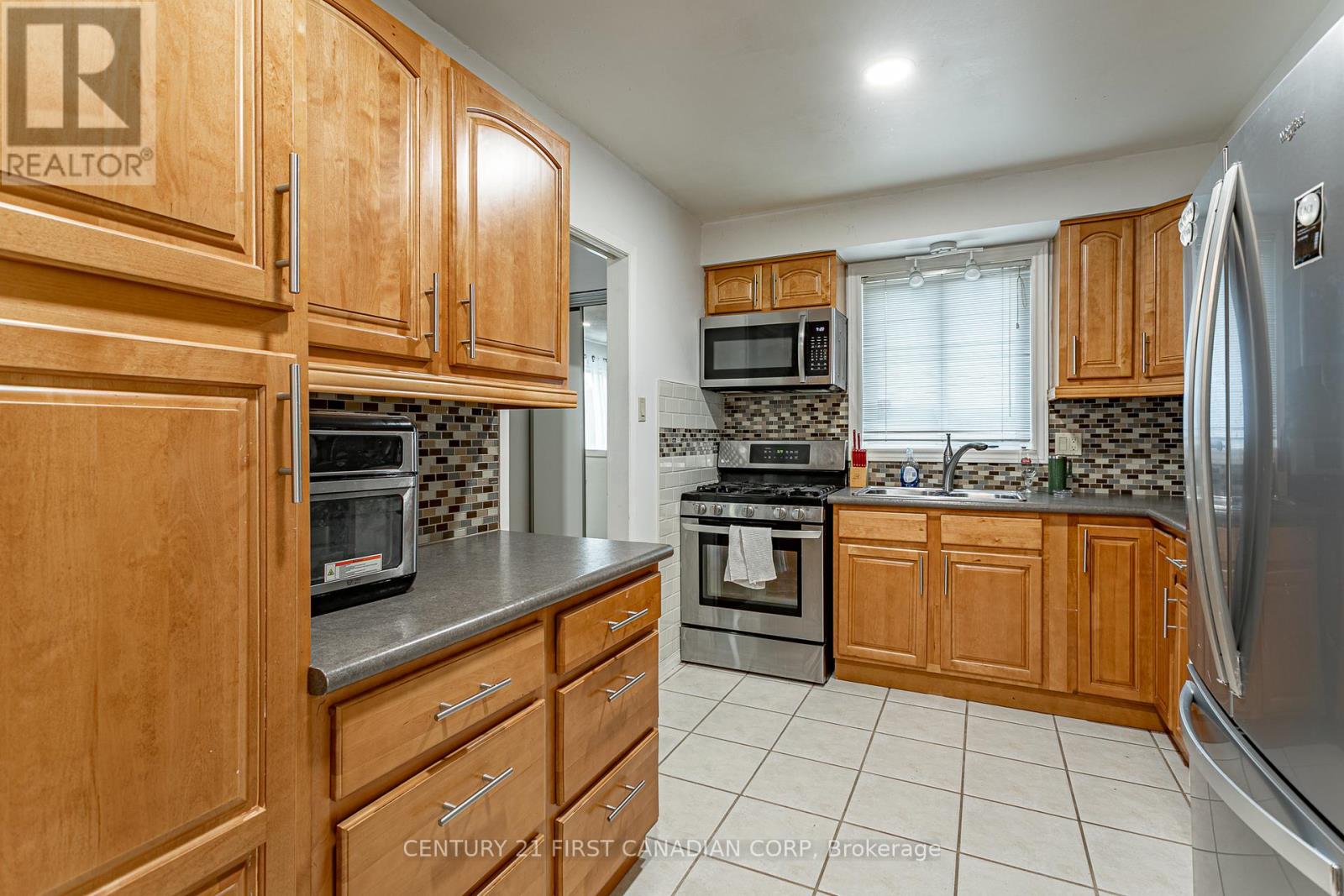 140 River Run Terrace, London East, Ontario  N5W 5Z1 - Photo 7 - X12431700