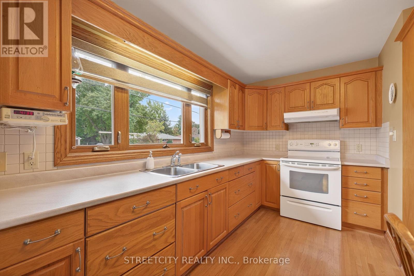 1892 Wavell Street, London East, Ontario  N5W 2E5 - Photo 15 - X12431702