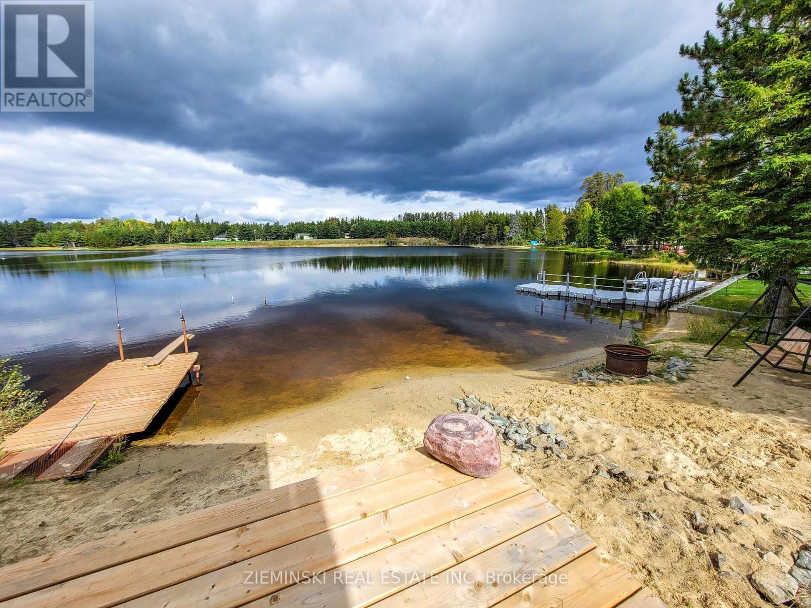 1016 Highway Beach Road, Iroquois Falls, Ontario  P0K 1G0 - Photo 19 - T12431699