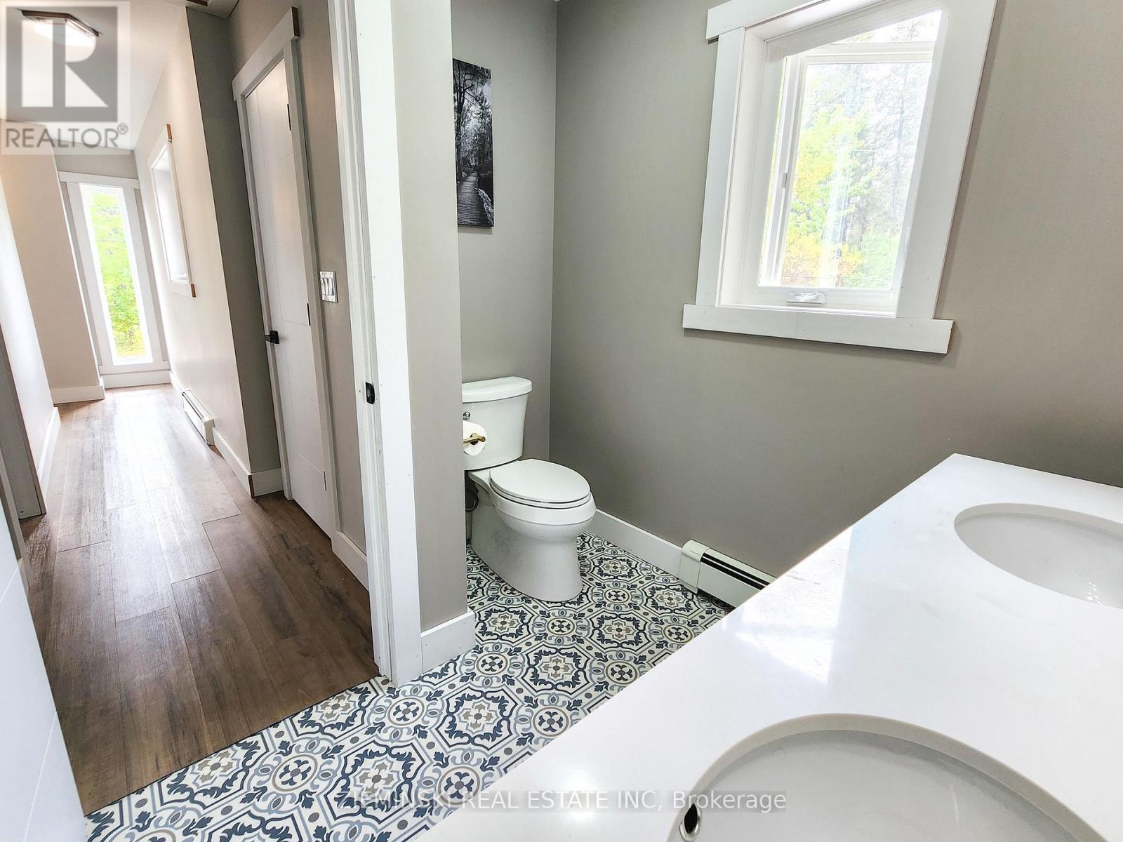 1016 Highway Beach Road, Iroquois Falls, Ontario  P0K 1G0 - Photo 27 - T12431699