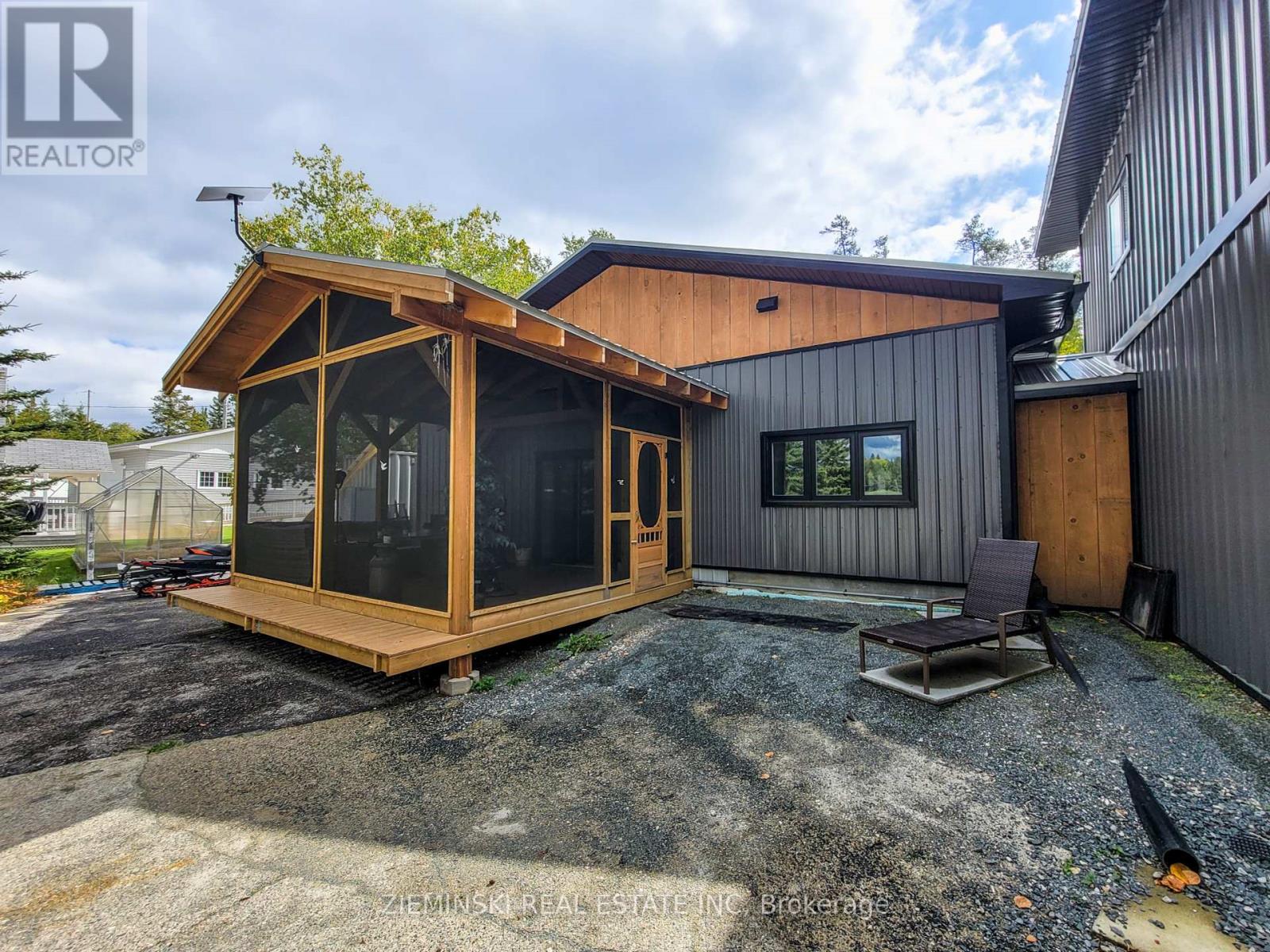 1016 Highway Beach Road, Iroquois Falls, Ontario  P0K 1G0 - Photo 33 - T12431699