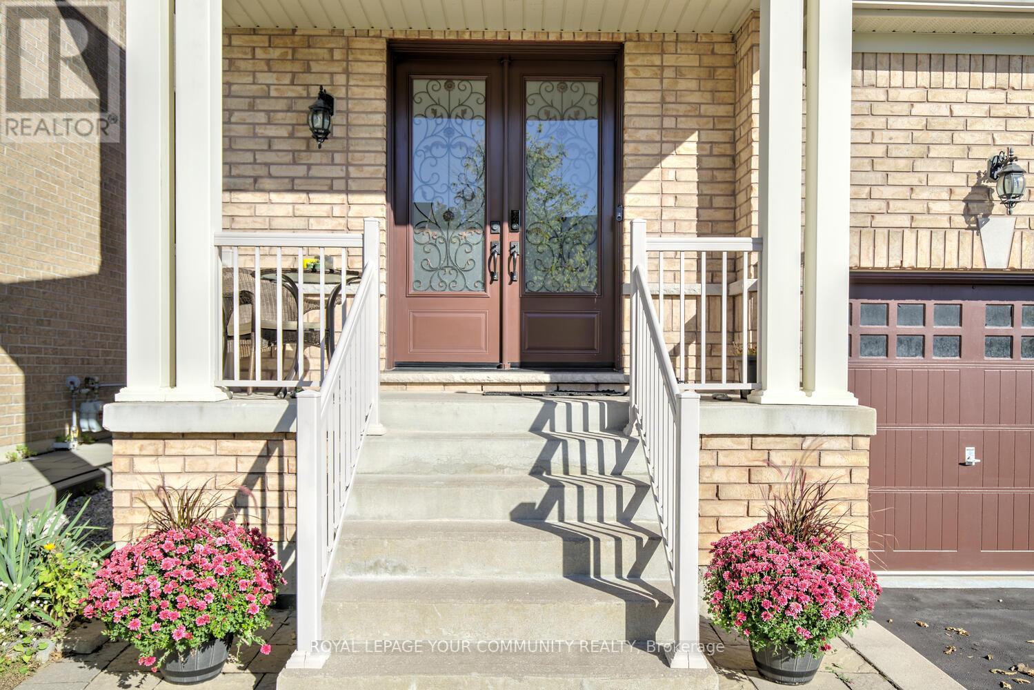 6 Halo Court, Vaughan, Ontario  L6A 4L3 - Photo 4 - N12431525