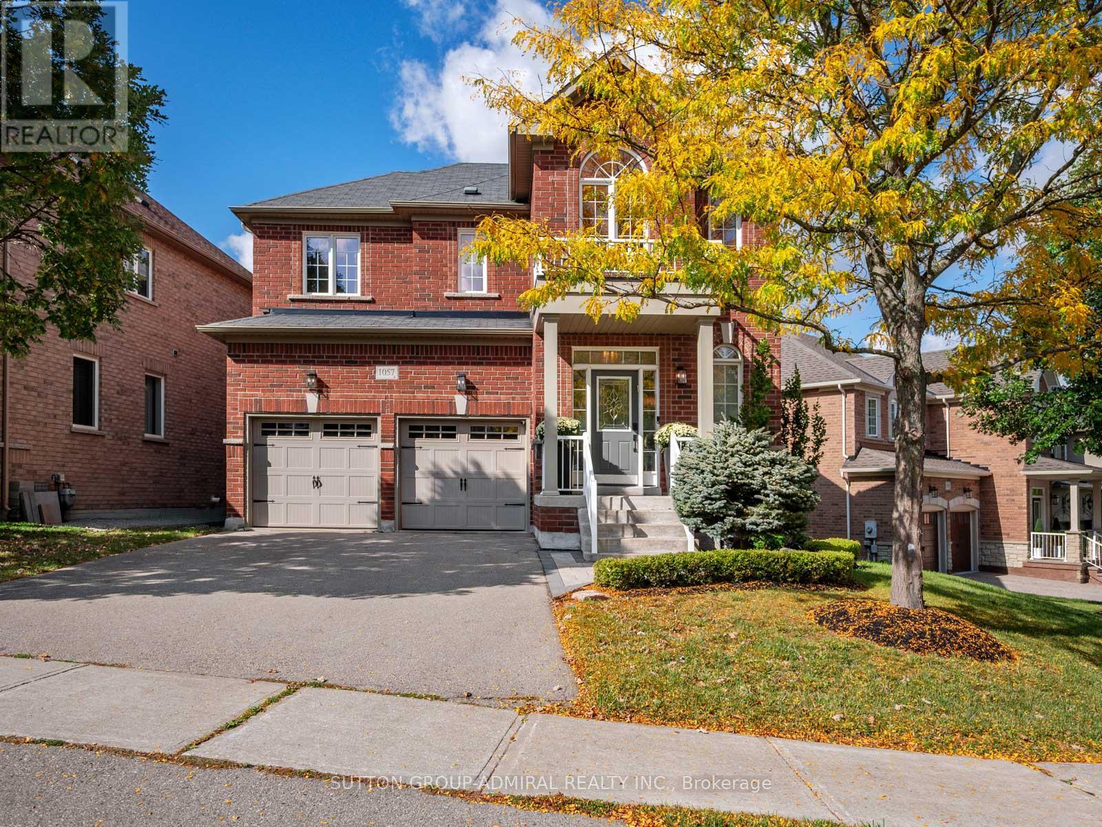 1057 Warby Trail, Newmarket, Ontario  L3X 3H6 - Photo 1 - N12431563