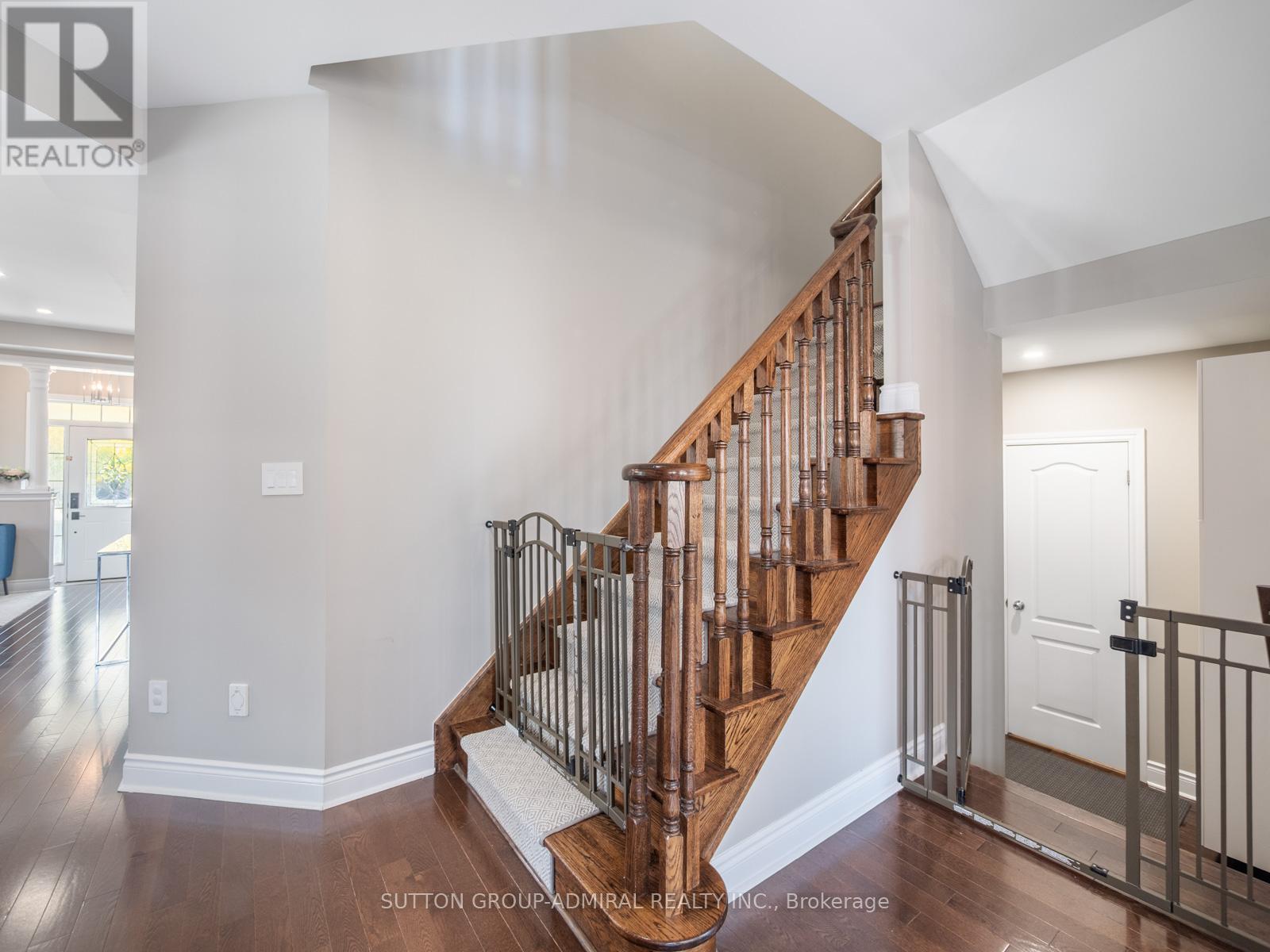 1057 Warby Trail, Newmarket, Ontario  L3X 3H6 - Photo 15 - N12431563