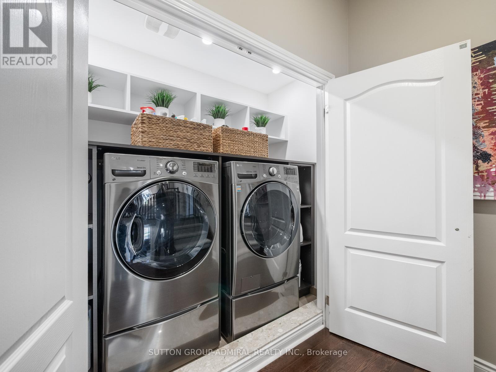 1057 Warby Trail, Newmarket, Ontario  L3X 3H6 - Photo 16 - N12431563