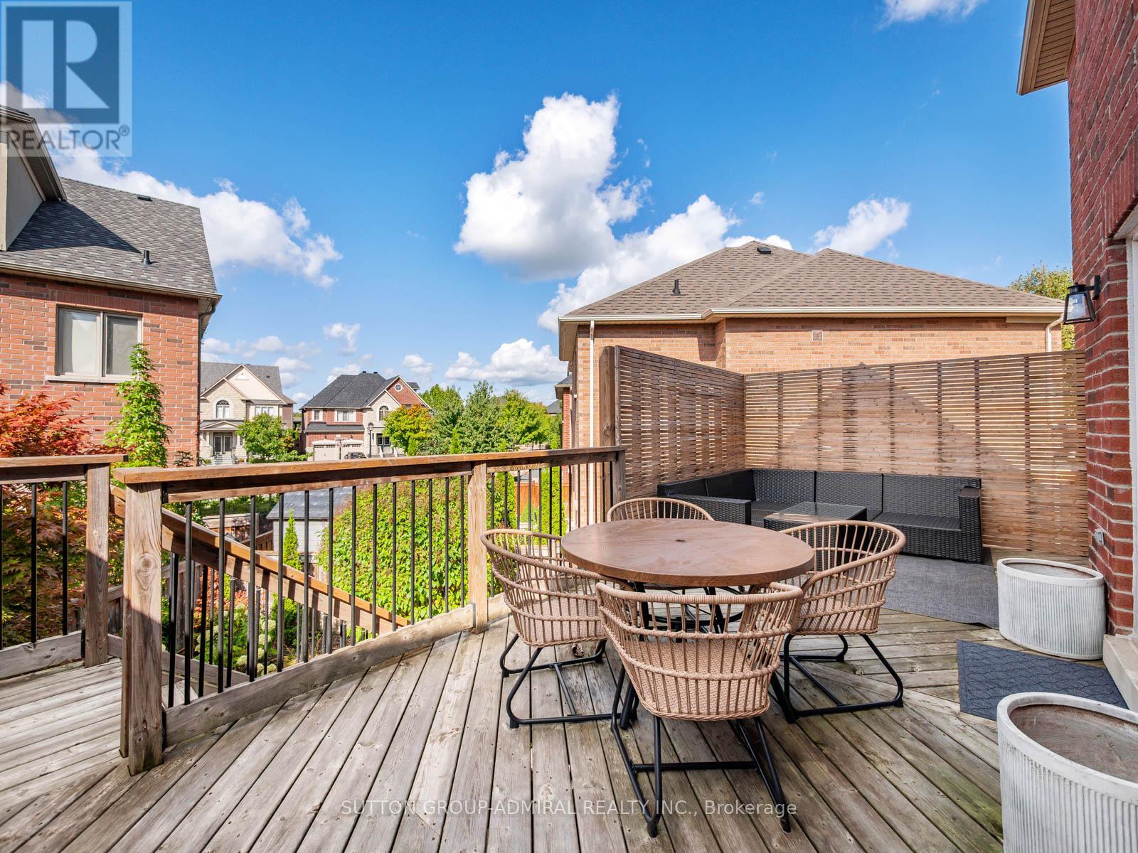 1057 Warby Trail, Newmarket, Ontario  L3X 3H6 - Photo 34 - N12431563